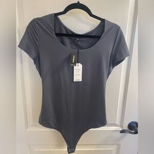 Express Body Contour Dark Grey Short Sleeve Body Suit L